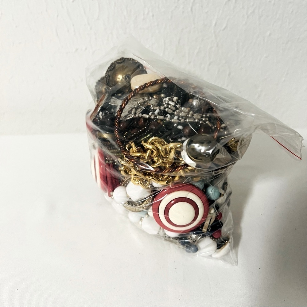 **Mystery Bag of Craft Jewelry and Fashion Jewelry**
